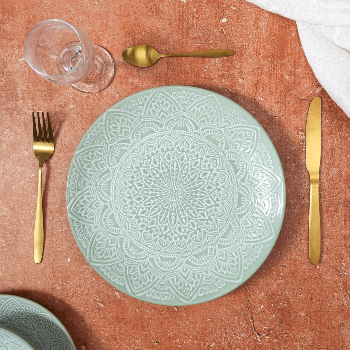 ASSIETTE SAHARA VERT D.27CM