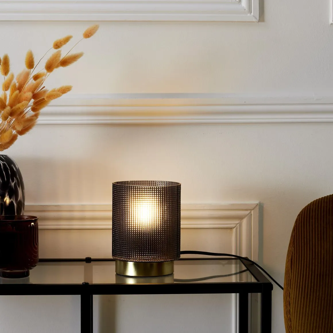 LAMPE A POSER VERRE EMBOSSE NOIR