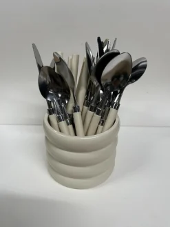 MENAGERE ELSA CREME 24 PIECES AVEC RANGE COUVERT