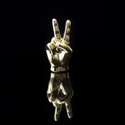 STATUE MINI MAIN H10.5CM