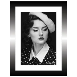 TABLEAU 15X20CM BAGUETTE NOIRE FEMME VINTAGE BERET